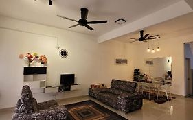 Andra Homestay Klia